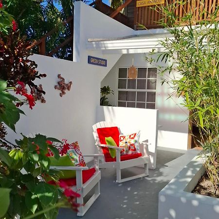Amanda's Studios - pool&tropical garden Cayo Caulker Exterior foto